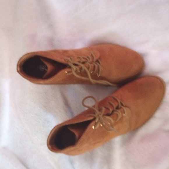 "FOREVER"   Heeled Boots - Picture 2 of 3